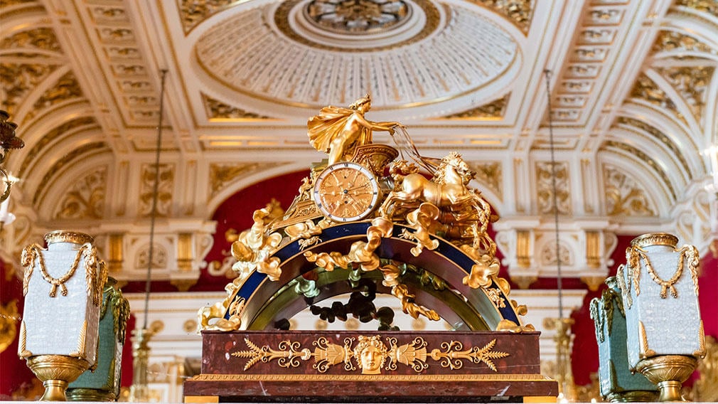 Clock in Buckingham Palace