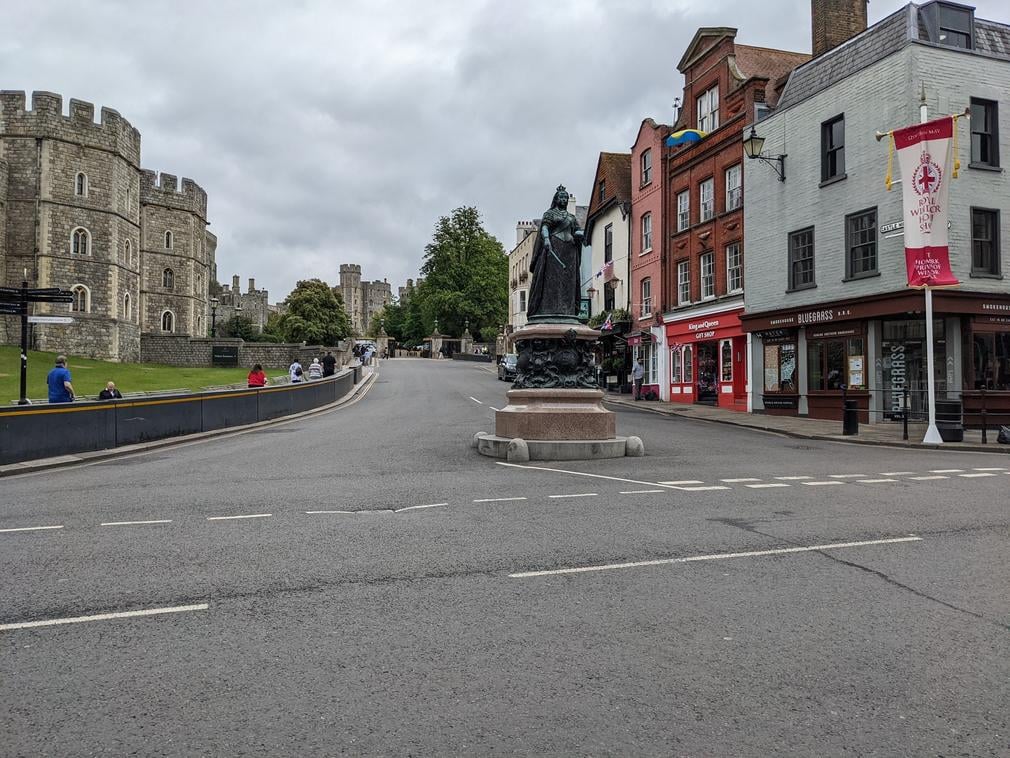 View from the High Street to the entrance of Windsor Castle